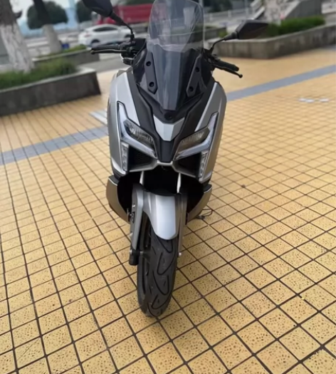 23款无极SR150GT旅行版 不到一千公...