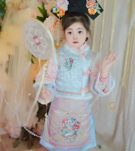 kw家格格旗袍清朝女童拜年服刺绣儿童汉服连...