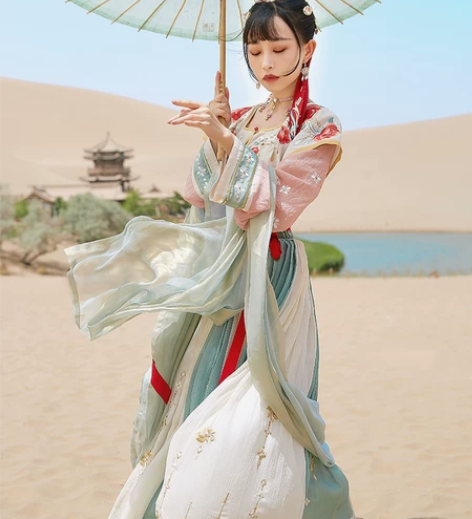 【汉服出租】 十三余小豆蔻儿·飞天乐 【十...