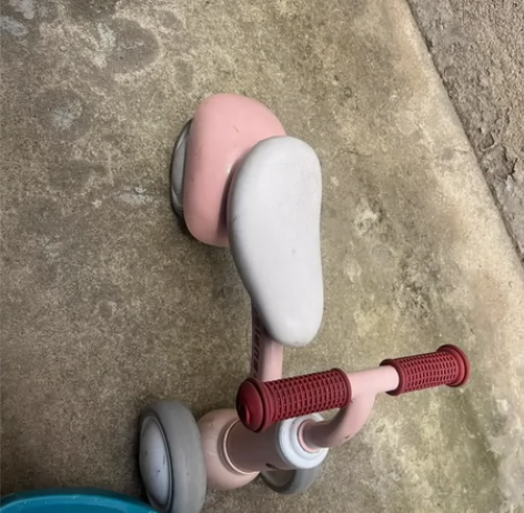 自提，儿童平衡车，品牌的质量很好很耐造[破...