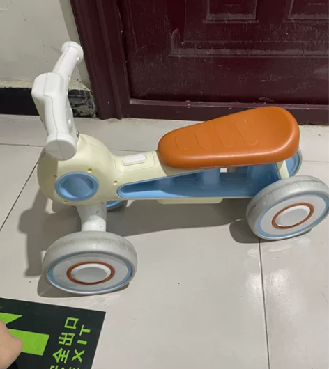 儿童平衡车1一3岁宝宝学步车婴幼儿无脚踏滑...