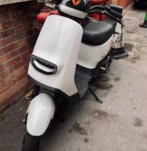 离职搬家转手雅迪新国标二手电动车雅迪二手电...