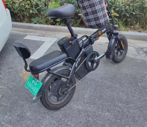 急售~~雅迪GT3S  9成新  转给有缘...