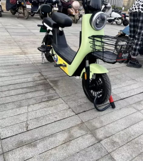 台铃电动车，48伏20安，大电池，准新车，...