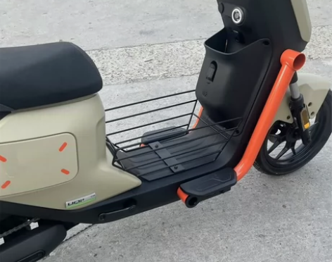 适用小牛U2储物盒小牛电动车2022年新款...