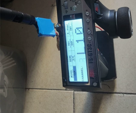 富斯GT3C遥控器,关联环奇雷魔山鼠 改了...