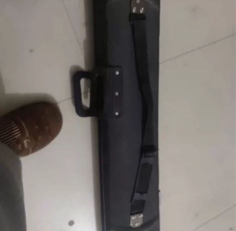 六千多买的二胡，黑檀木，现在坚持不下去了，...