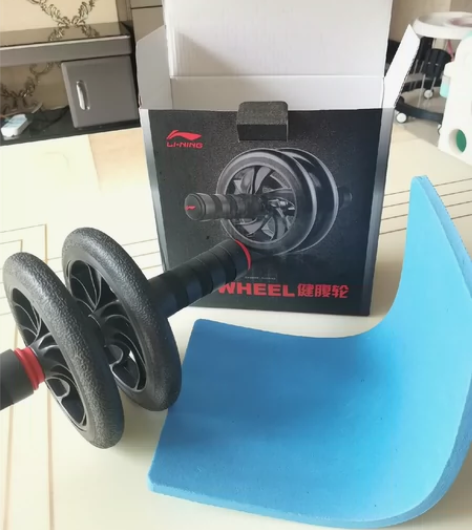 李宁健腹轮 全新 低价出 感兴趣的话点“我...