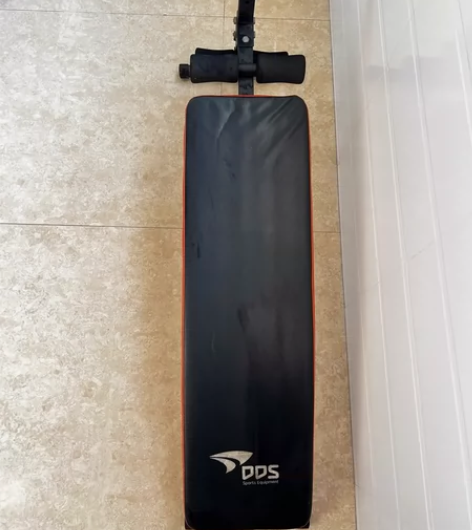 多德士仰卧起坐健身器材,需要自提 感兴趣的...