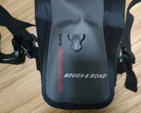 纯原,腿包。全压胶,防水。就一个,不议价。...