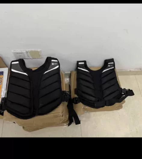 负重沙袋马甲负重背心健身装备沙衣负重隐形男...