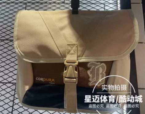 ?李宁2022新款反伍BADFIVE斜挎包...