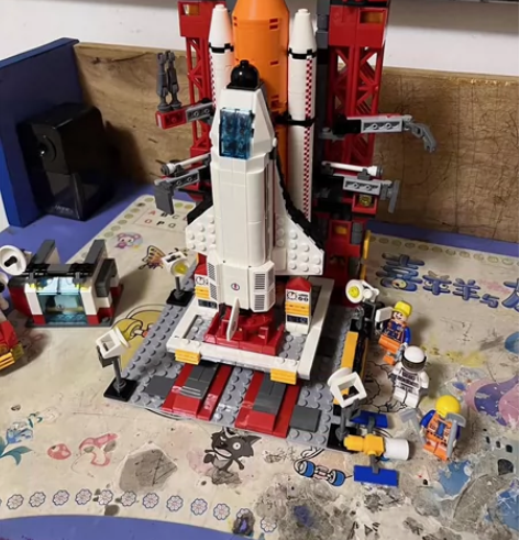 纽奇航天飞机火箭模型积木拼装玩具儿童益智男...