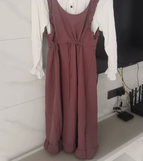 秋季复古法式中长款木耳边洋气减龄背带连衣裙...