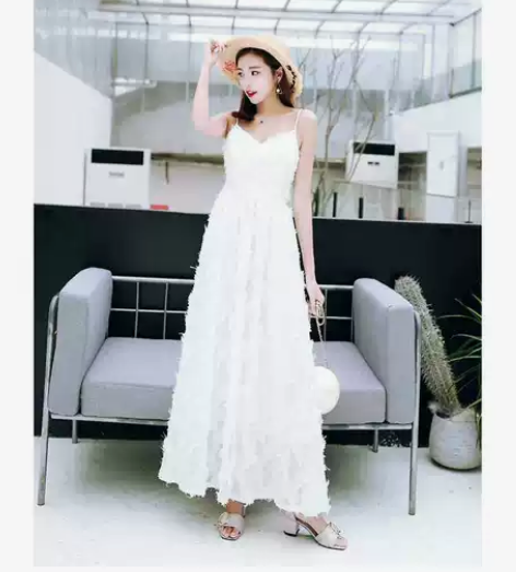 海边度假沙滩连衣裙名媛修身高腰白色吊带羽毛...