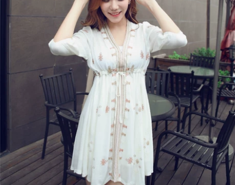 海滩裙沙滩裙海边度假大码显瘦波西米亚短裙民...