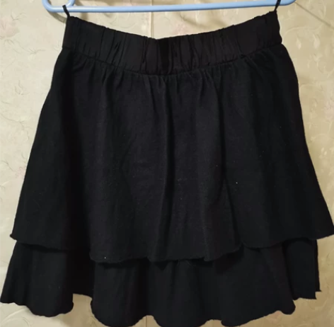 雪纺百褶半身裙，松紧腰，很好看。需要的与我...