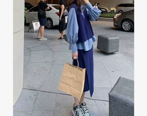 2023年新款早春装穿搭港风复古chic蓝...