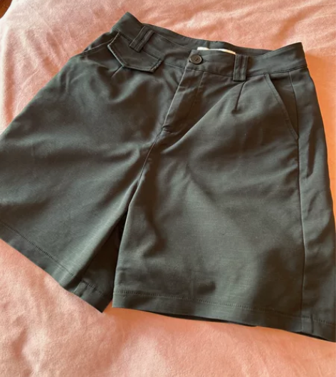 百搭高腰工装直筒休闲裤 感兴趣的话点“我想...