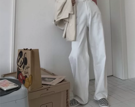 白色牛仔裤女秋季2020新款高腰裤宽松直筒...