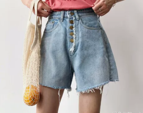 心机高腰显瘦牛仔 只穿过一次 L码 包邮低...