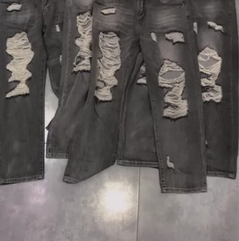 包邮破洞拖地牛仔裤 实体店全新出售 32 ...