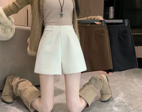毛呢短裤女秋冬季2023新款外穿百搭高腰显...
