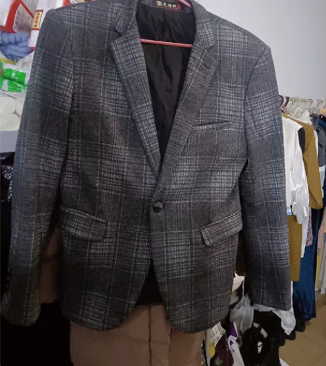 龙颜威男士呢子西装,M码9新,胸围98厘米...