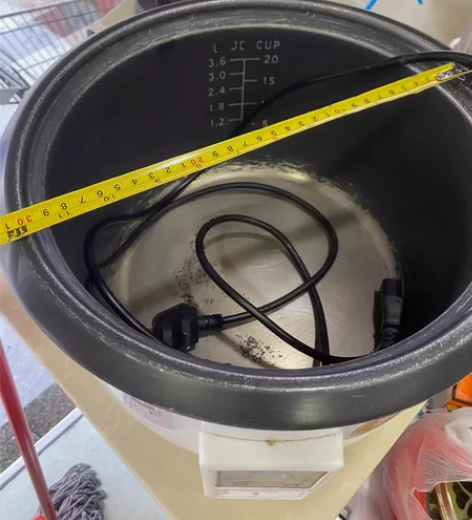 新飞牌电饭煲，8L 感兴趣的话点“我想要”...