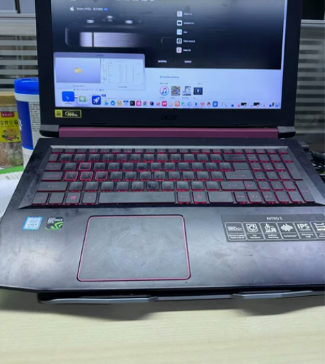 现在自用的电脑宏碁没任何问题 玩游戏风扇稍...