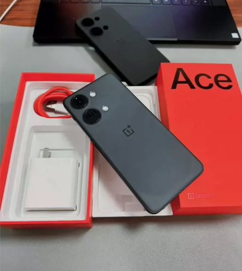 一加ace2三网通5G，成色99新，运行各...