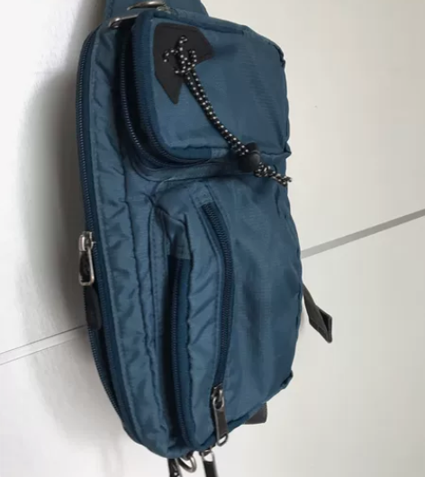 adidas腰包 感兴趣的话点“我想要”和...