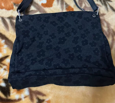 家里闲置包包太多了，全新出 感兴趣的话点“...