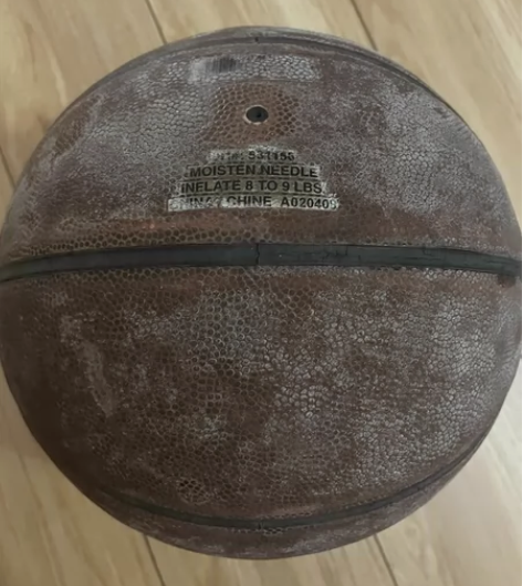 转正宗阿迪篮球。可优惠 感兴趣的话点“我想...