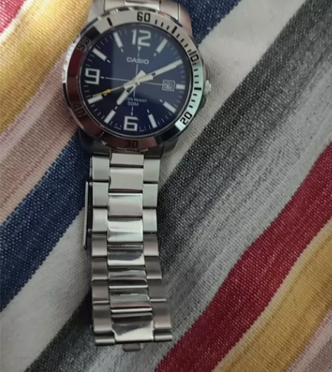 买了没带过几次卡西欧手表有表盒喜欢的私我 ...