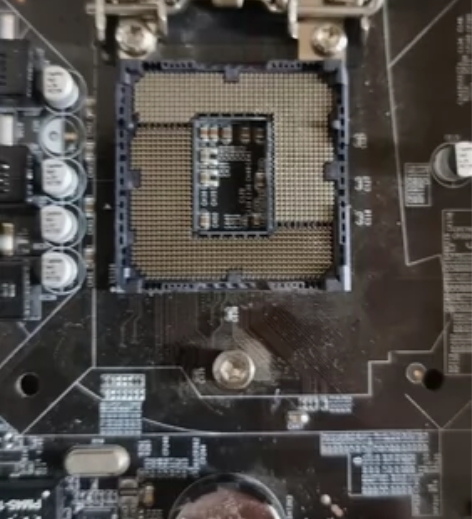 不知道是什么牌子的p55主板配x3430c...