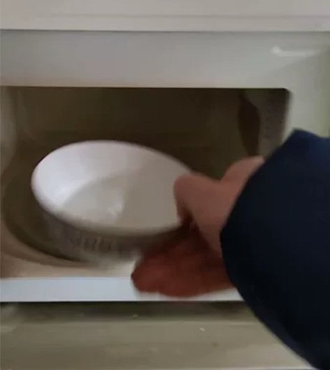 用了两年的微波炉,现在闲置了,没有任何问题...