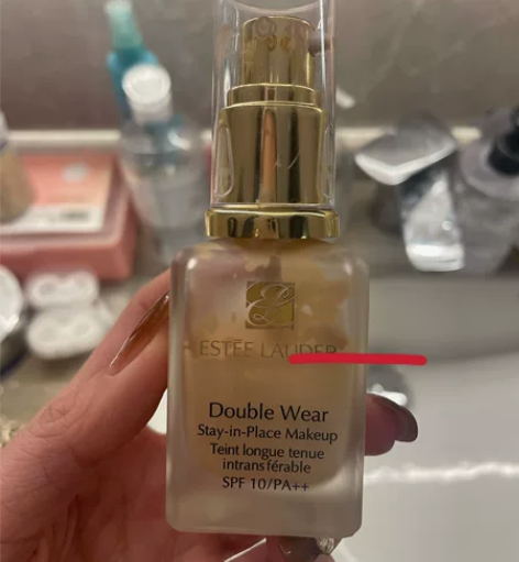 雅诗兰黛粉底液正品自用!余量如图二,包装盒...