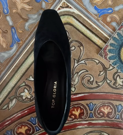 25出全新39码玛丽珍，不包邮 感兴趣的话...