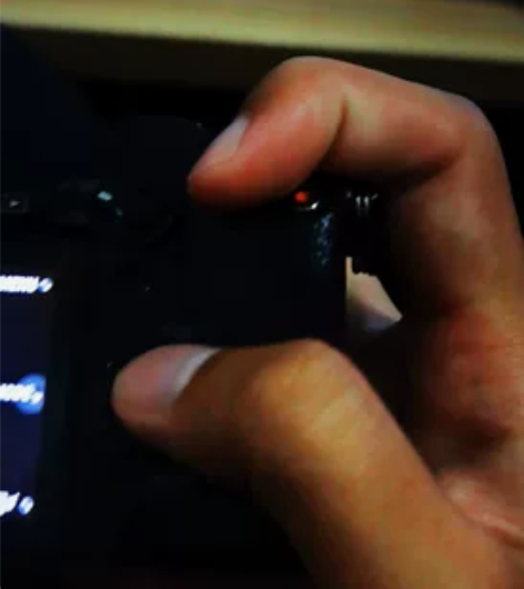 索尼nex7 带1855镜头和两块npfw...