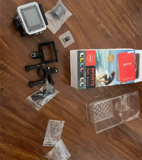 #手机数码换新 运动相机，刚买不久，配件齐...