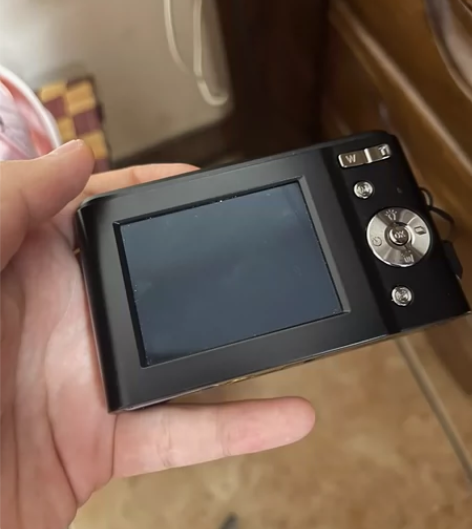 【出】学生相机 具体的说明看图 低价出 没...