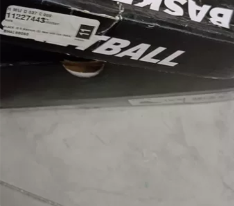 全新斐乐44码篮球休闲鞋 标准码，适合平时...