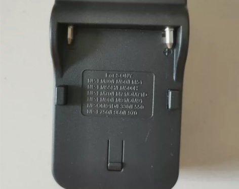 数码相机电池充电器5元一个，要哪个型号咨询...