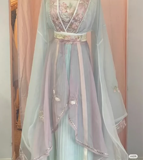 【汉服出租】【有香如故】月无尽  绣球花 ...