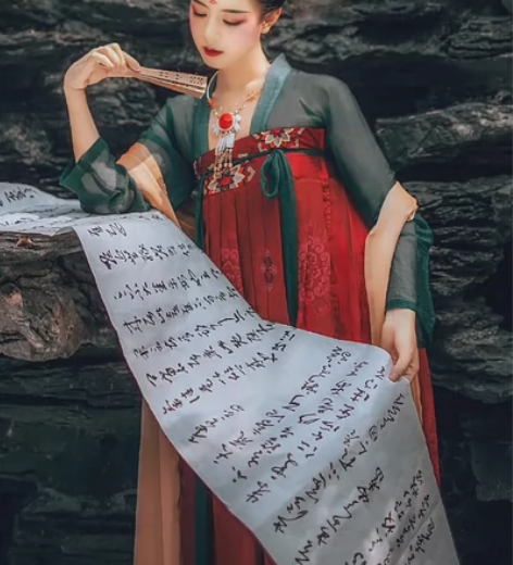 绝版 都城南庄 凤歌鸾 XL全新仅试穿，平...