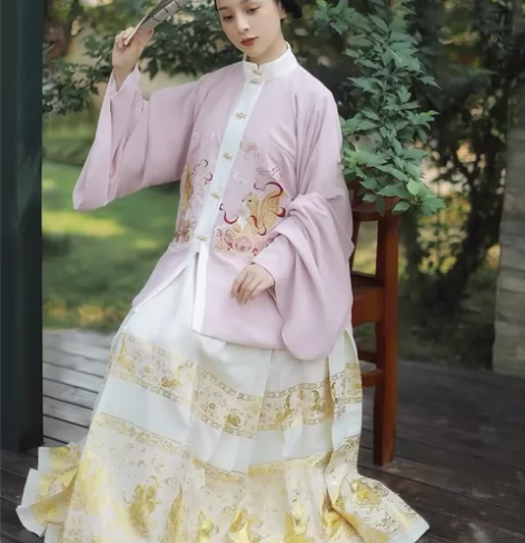 出  仙楚姬旗舰店 S码马面裙 仅试穿 全...