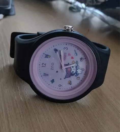 正港手表，库洛米黑色款，特别新 感兴趣的话...