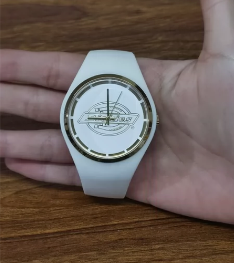dickies冠军的手表只有裸表 绝对正品...