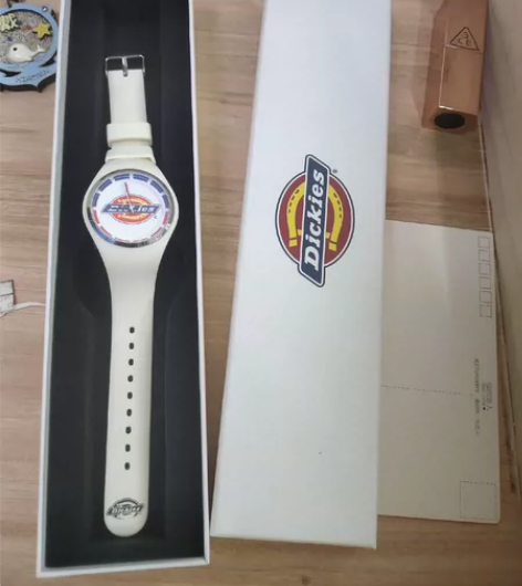 dickies手表，朋友在官网买的送我，绝...